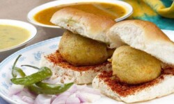 Mumbai Vada Pav