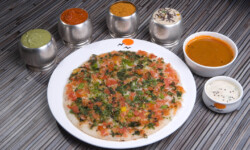 Onion Tomato Capsicum Uttapam